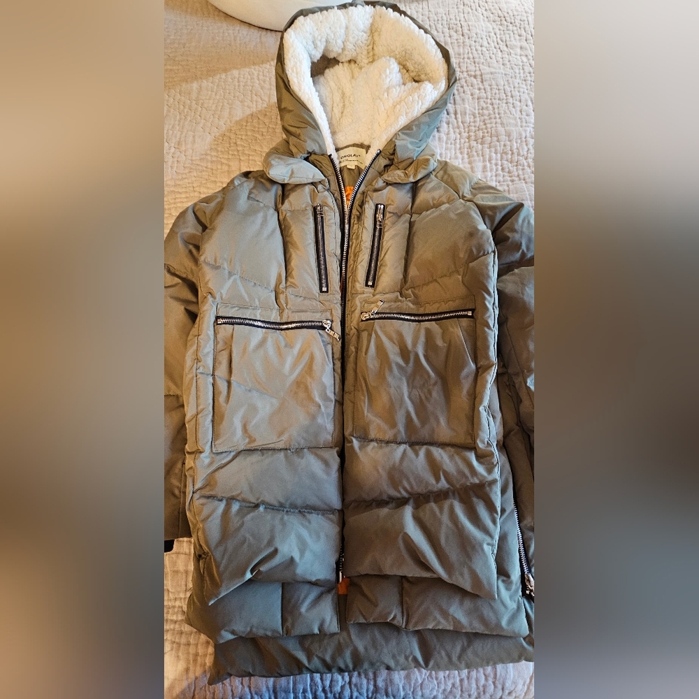 Women's Sage Green Hooded Puffer Coat